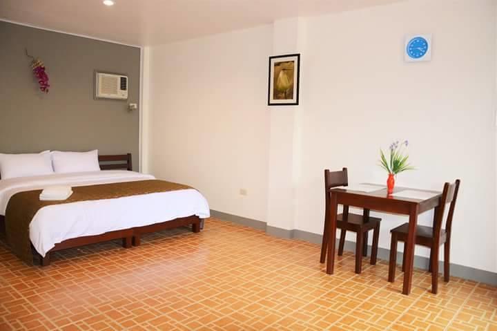 Conrada'S Place Hotel And Resort Panglao Island Exterior photo