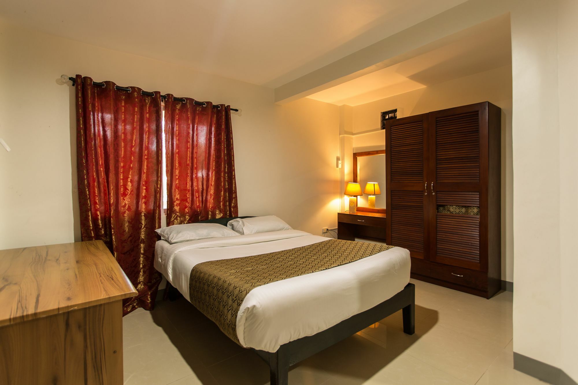 Conrada'S Place Hotel And Resort Panglao Island Exterior photo