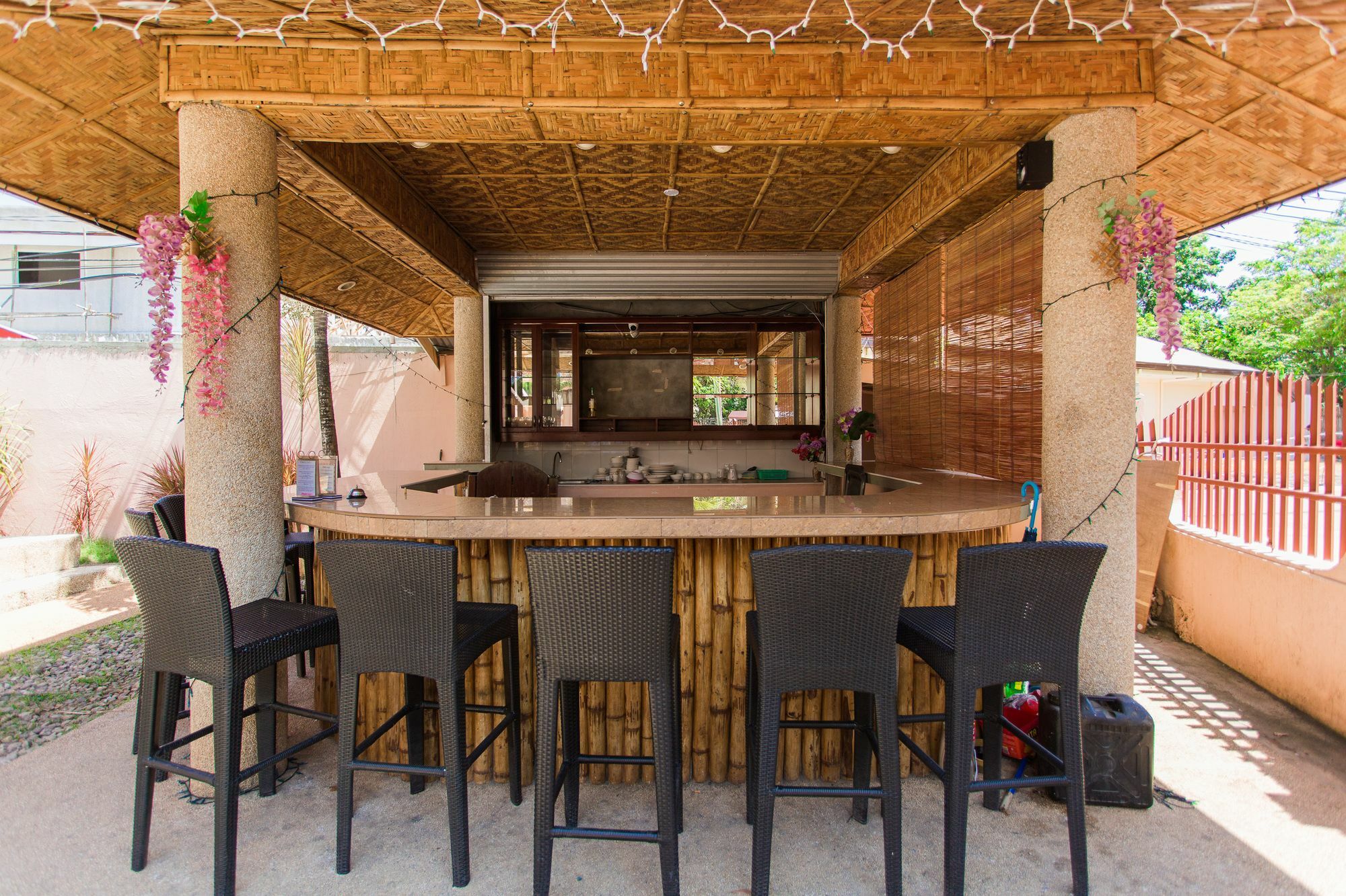 Conrada'S Place Hotel And Resort Panglao Island Exterior photo